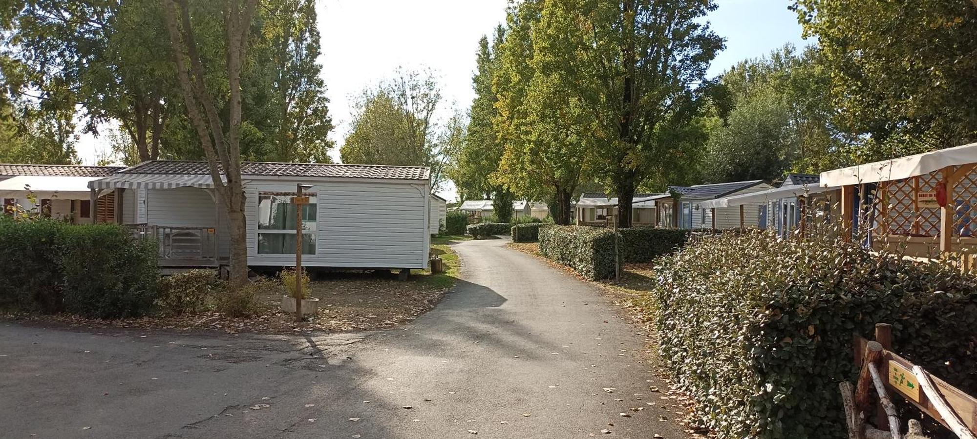 Mobilhome L'Oasis Camping Le Clos Cottet Angles  Екстер'єр фото